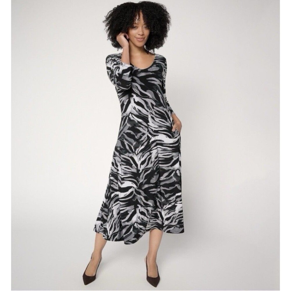 Women with Control Petite Como Jersey Fit and Flare Midi Dress Sz XS Black Print